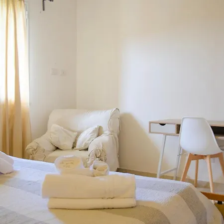 5min Budoni - Con Ampia Veranda Relax *