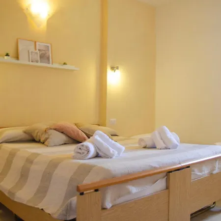 5min Budoni - Con Ampia Veranda Relax Апартаменты