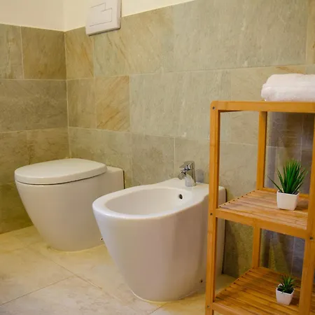 5min Budoni - Con Ampia Veranda Relax Апартаменты Brunella